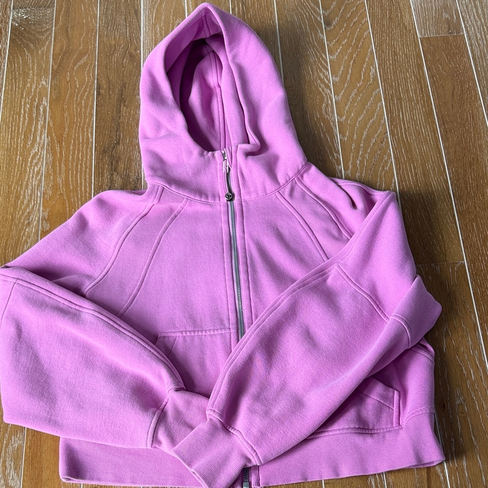 LIKE NEW CUTEST Lululemon Pink Cropped Scuba Hoodie Size XS/S